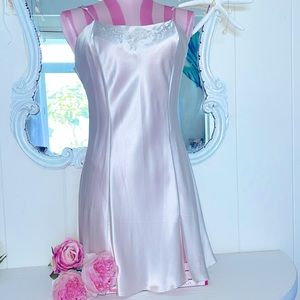 Victoria’s Secret Vingage Pure 100% Silk Silver Chemise Slip Embroidered